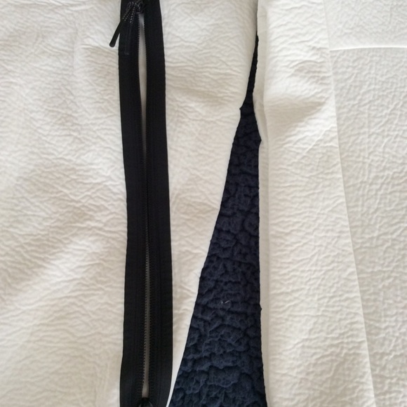 Nike sweater - Picture 2 of 5